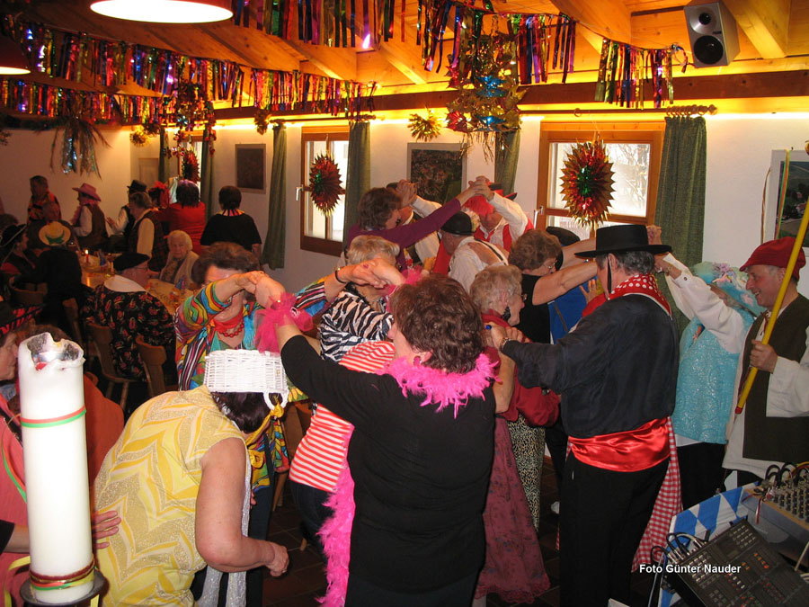 2010-02-11_46_Senioren-Faschingsfeier