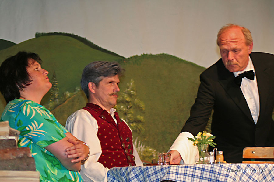 2010-04-10_43_Die_falsche_Katz