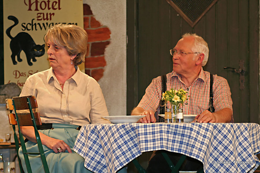 2010-04-10_51_Die_falsche_Katz