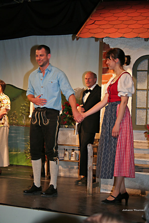 2010-04-10_93_Die_falsche_Katz