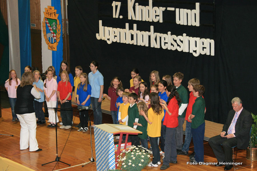 2010-04-23_33_Kinderkreissingen_SingscharGuenzlhofen2