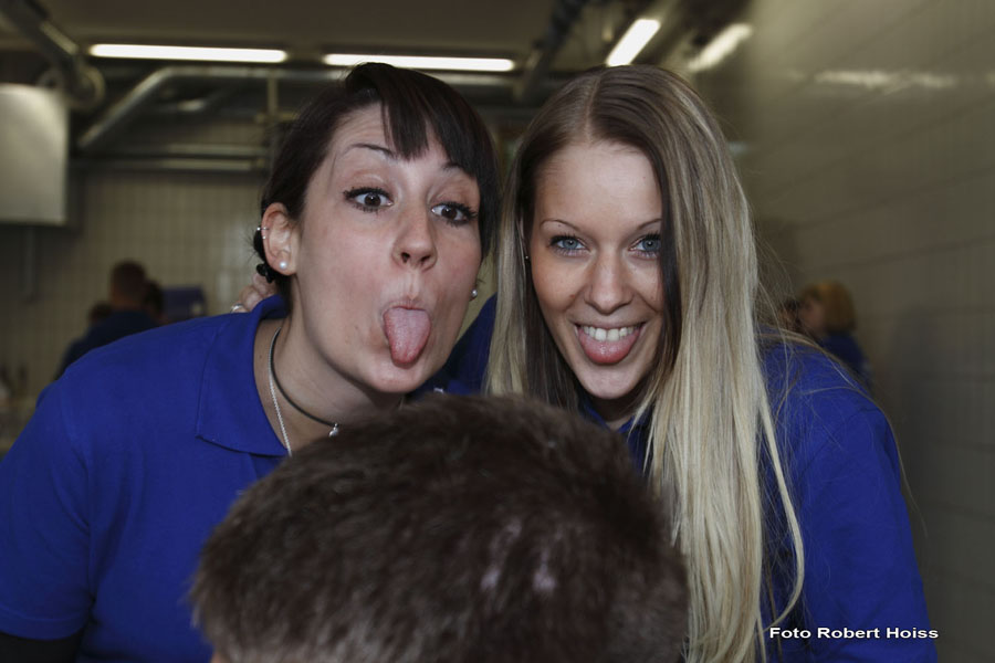 2010-05-01_256_Maibaumaufstellen