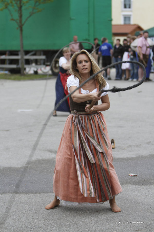 2010-05-01_267_Maibaumaufstellen