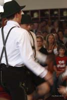 2010-05-01_247_Maibaumaufstellen