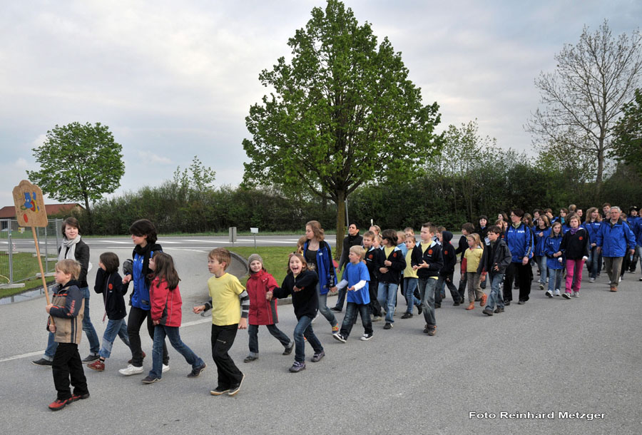 2010-05-07_129_Volksfesteinzug