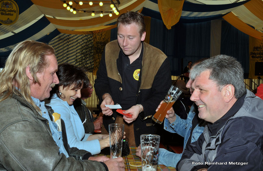 2010-05-16_50_Volksfest_Bulldog+Festzelt