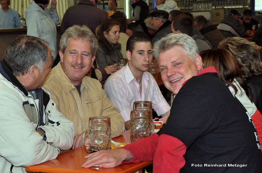 2010-05-16_57_Volksfest_Bulldog+Festzelt