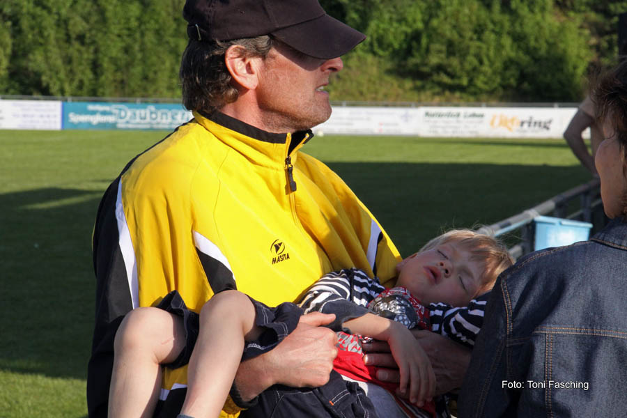 2010-05-23_285_Jugendpfingstturnier_Abends