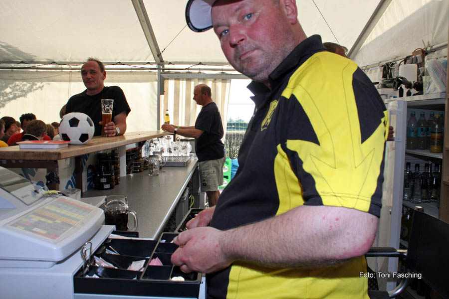 2010-05-23_296_Jugendpfingstturnier_Abends