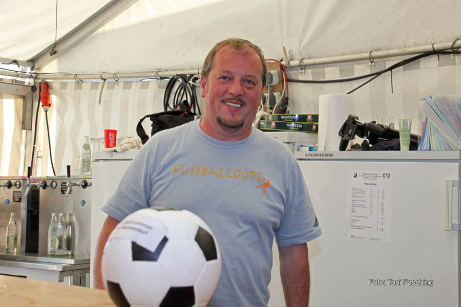 2010-05-23_297_Jugendpfingstturnier_Abends