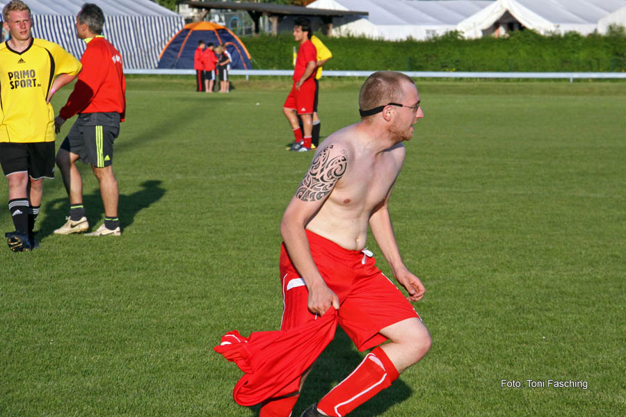 2010-05-23_324_Jugendpfingstturnier_Abends