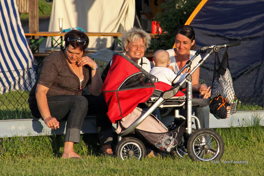 2010-05-23_335_Jugendpfingstturnier_Abends