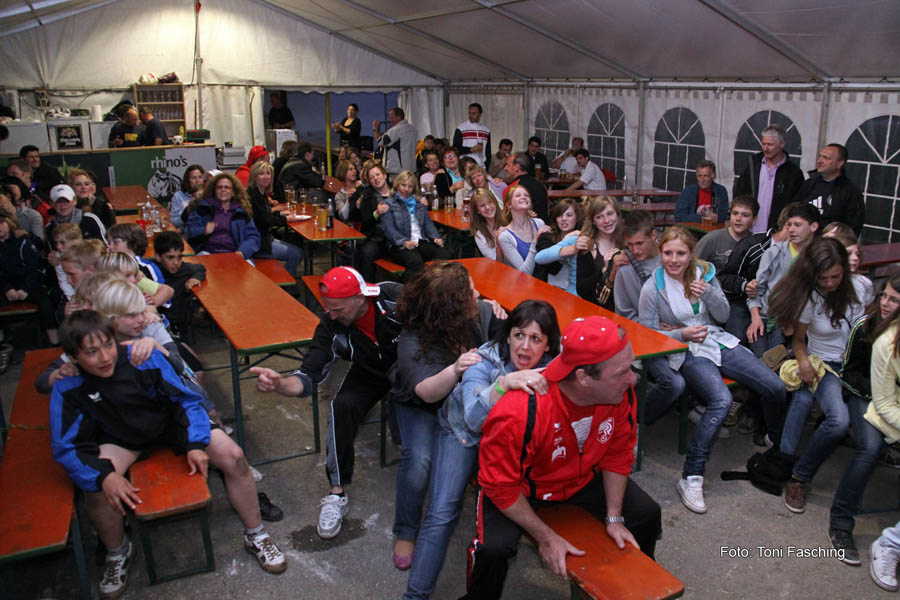 2010-05-23_346_Jugendpfingstturnier_Abends