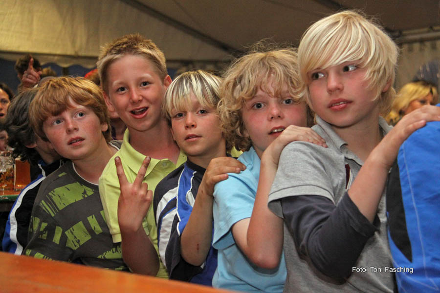 2010-05-23_348_Jugendpfingstturnier_Abends