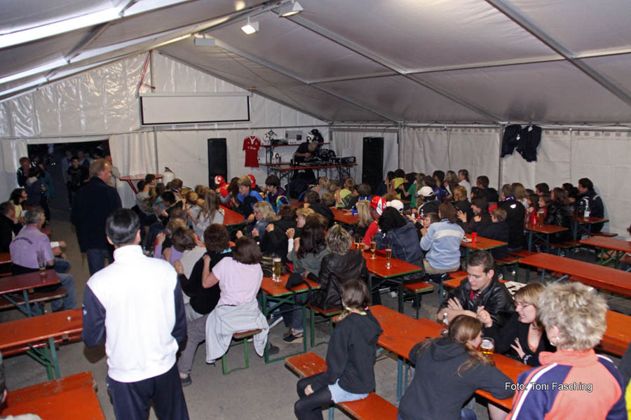 2010-05-23_350_Jugendpfingstturnier_Abends