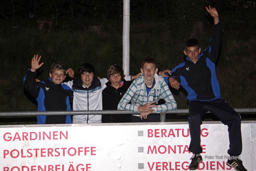 2010-05-23_370_Jugendpfingstturnier_Abends