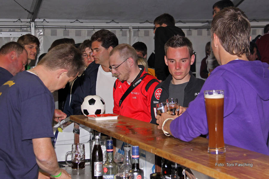 2010-05-23_380_Jugendpfingstturnier_Abends