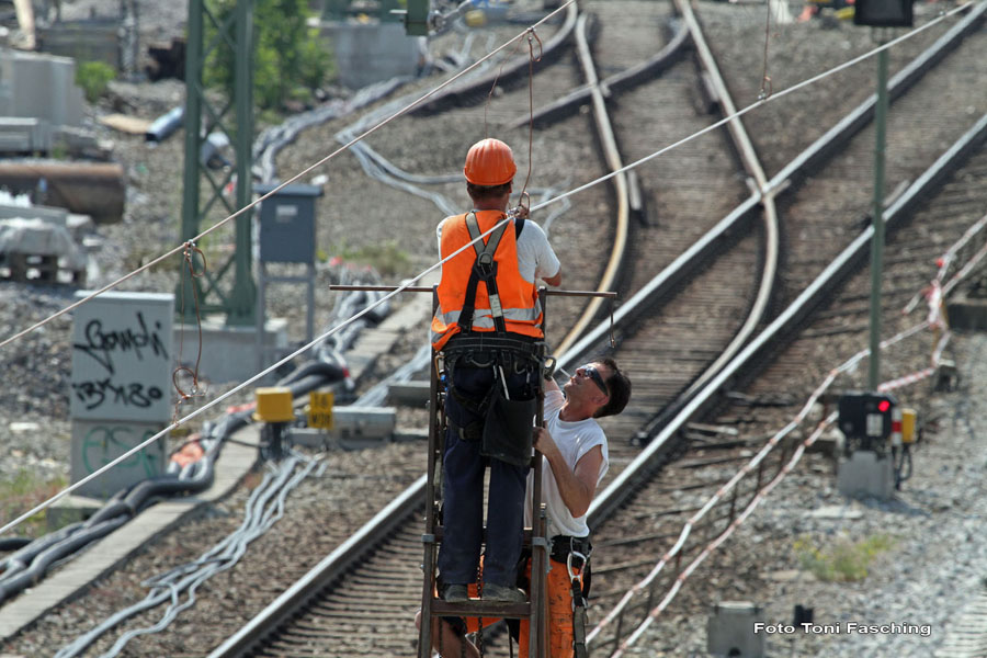 2010-06-30_02_Bahnhof