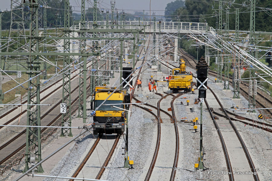 2010-06-30_03_Bahnhof