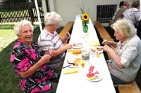 2010-07-08_54_Sommerfest_Senioren_KAB_im_Pfarrgarten