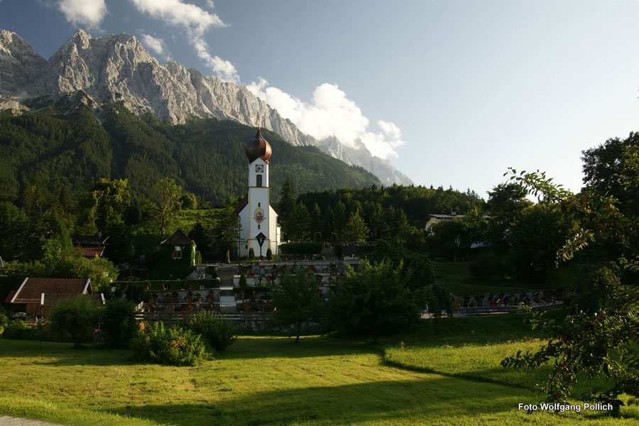 2010-08-31_02-Dorfkirche Grainau_WP