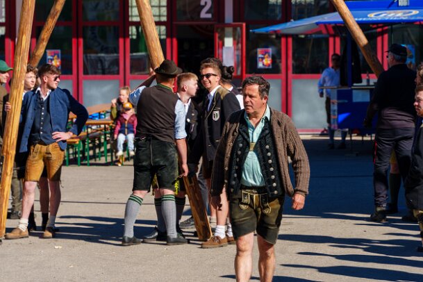 2026-05-01_11_Maibaum_08216_JG
