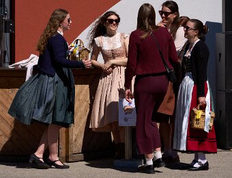 2026-05-01_010_Maibaum_Party_WP