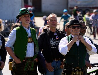 2026-05-01_012_Maibaum_Party_WP