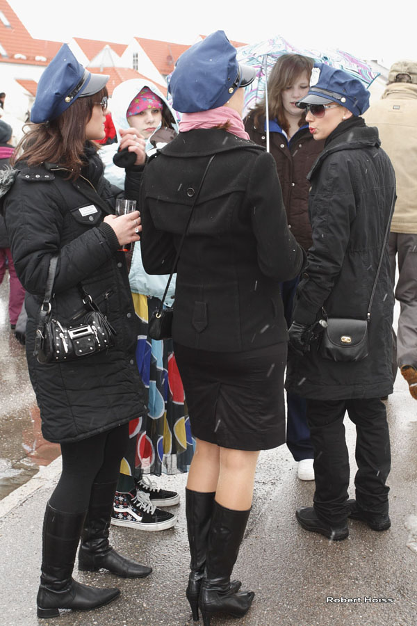 2009-02-24_168_Faschingszug