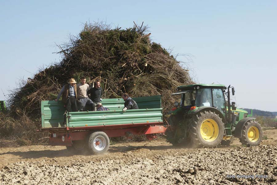 2009-04-11_16_Osterfeuer