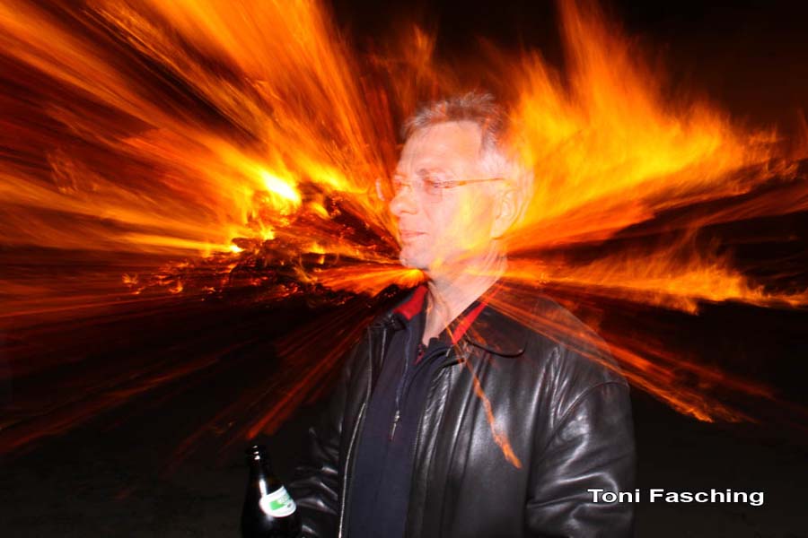 2009-04-11_76_Osterfeuer