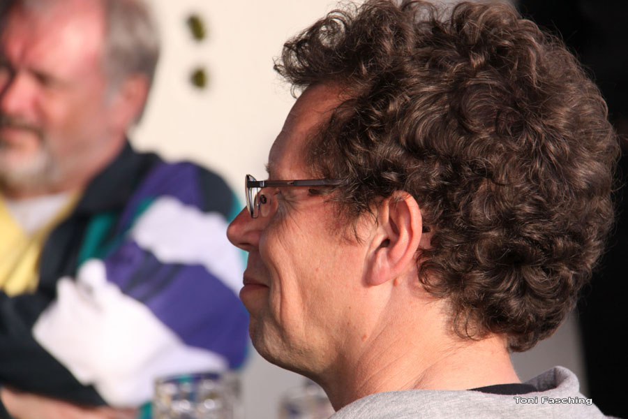 2009-04-25_26_Tennisplatz_Richtfest