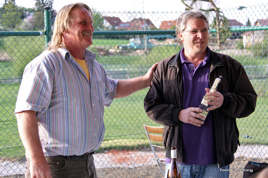 2009-04-25_29_Tennisplatz_Richtfest