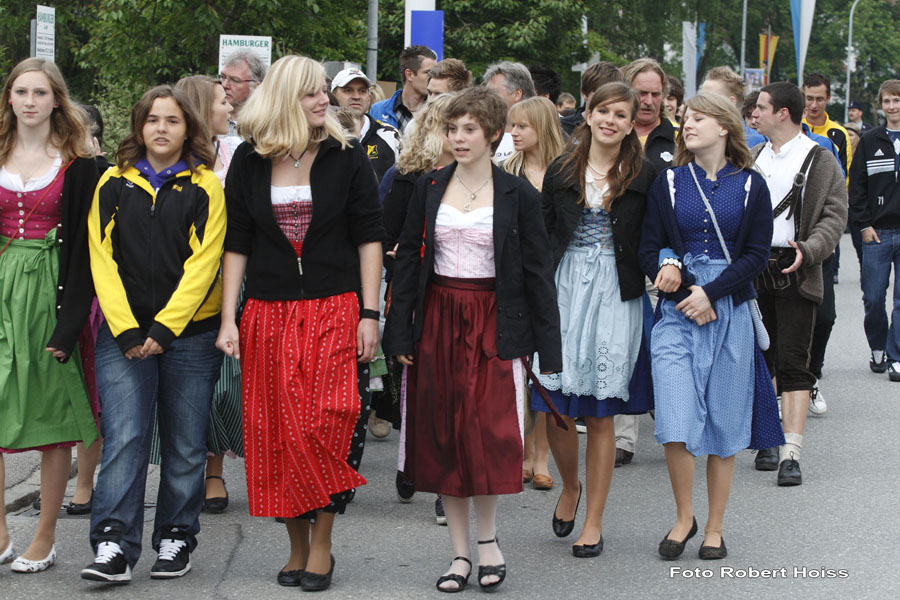 2009-05-15_095_Volksfesteinzug