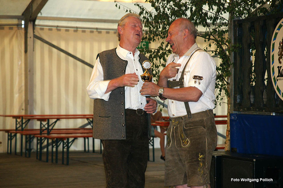 2009-05-20_042_Volksfest_Swingers