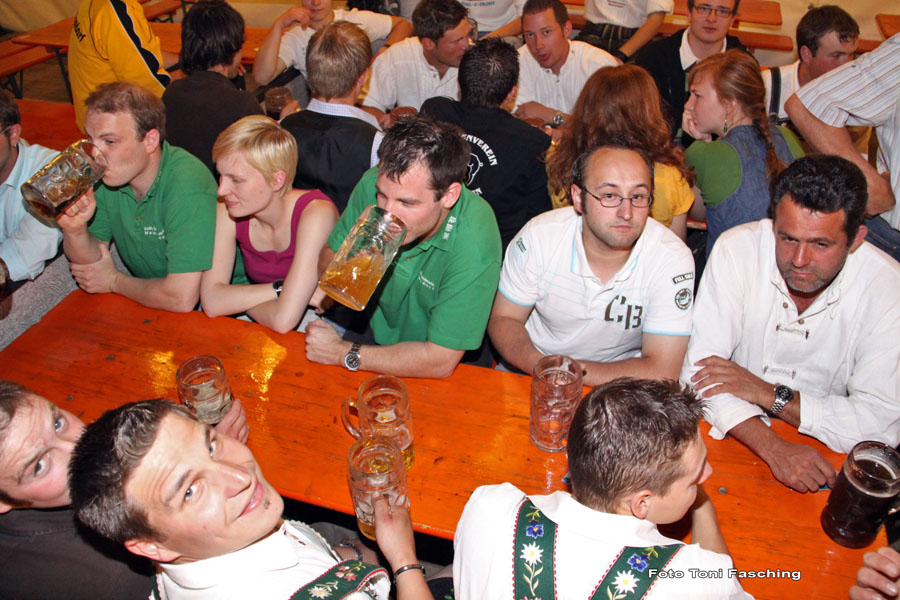 2009-05-22_19_Volksfestabend_Mercuries