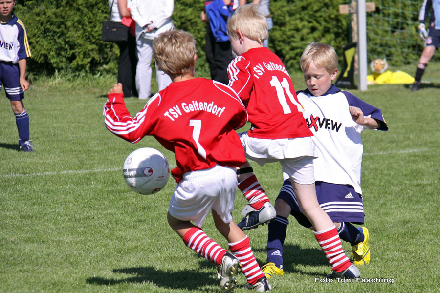 2009-05-31_035_Jugendpfingstturnier_Mammendorf_F-Geltendorf_F_1-0