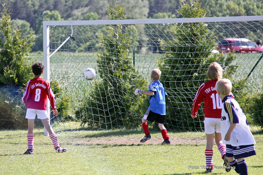 2009-05-31_045_Jugendpfingstturnier_Mammendorf_F-Geltendorf_F_1-0