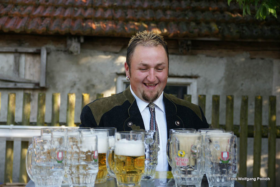 2009-06-13_033_Patenbitten_Burschenverein_Hattenhofen