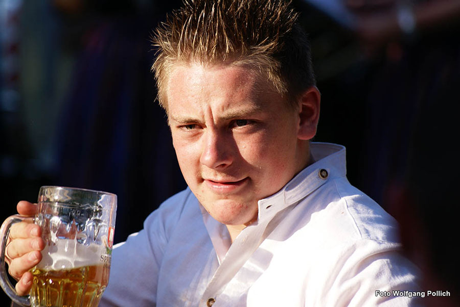 2009-06-13_054_Patenbitten_Burschenverein_Hattenhofen