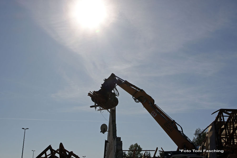 2009-08-31_030_Abriss_Jahn-Stuben