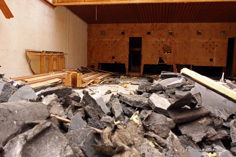 2009-09-01_034_Abriss_Jahn-Stuben